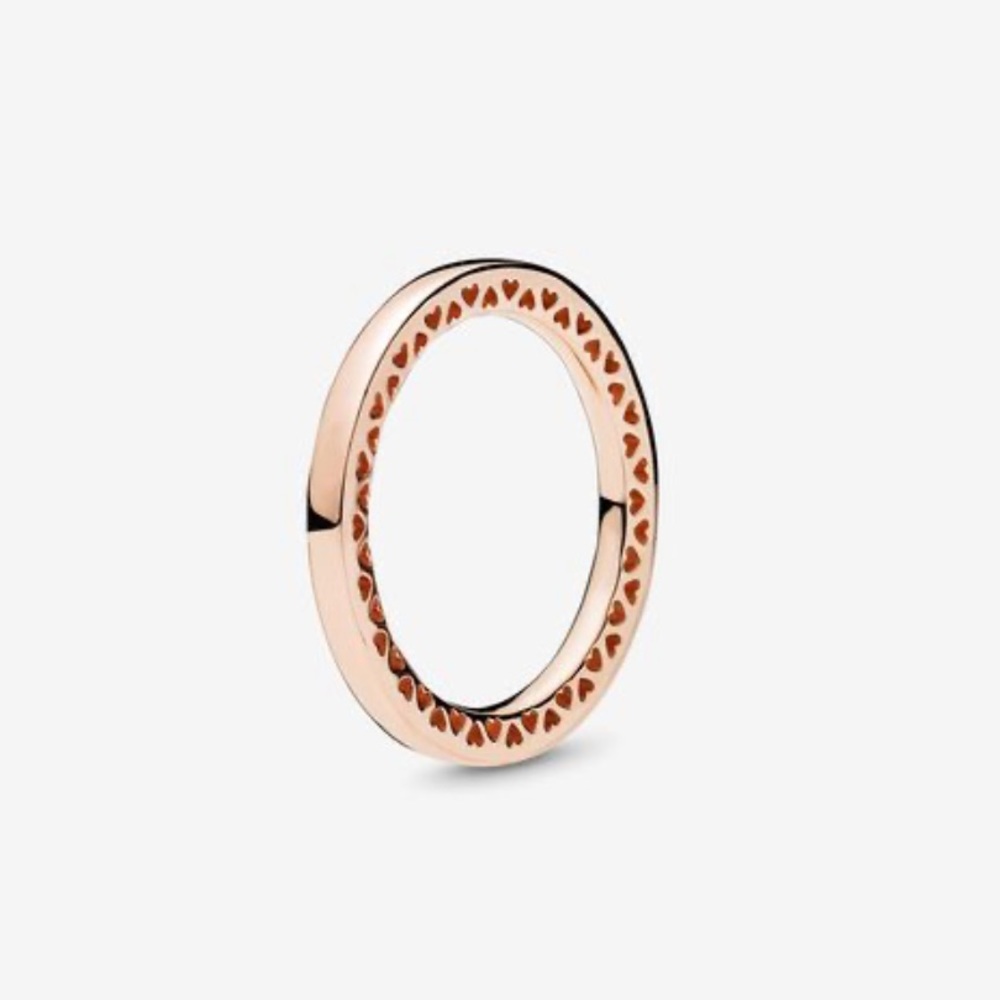 Classic Hearts of Pandora ring